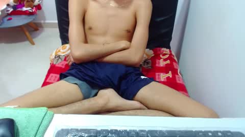 Snapshot of pressure_xxx_420 chatting on February 1, 12:26 pm PRESSURE online show from February 1, 12:26 pm