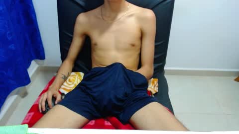 Snapshot of pressure_xxx_420 chatting on February 12, 8:38 am PRESSURE online show from February 12, 8:38 am