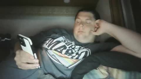 prestonhealy online show from April 12, 2:26 am