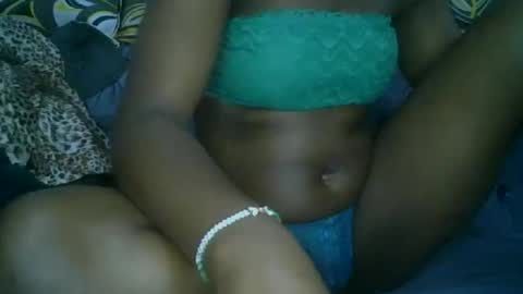 Snapshot of pretty_abella chatting on September 19, 9:24 am abella online show from September 19, 9:24 am