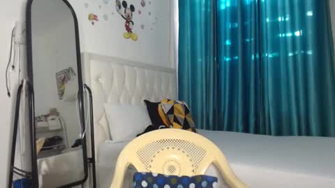 Annah online show from January 31, 2:39 pm