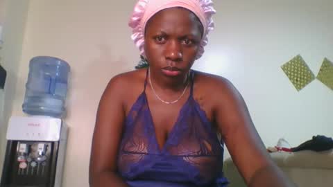 pretty online show from December 2, 6:46 am