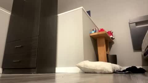 pretty_boy321 online show from June 9, 1:17 am