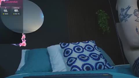 pretty_cristal22 online show from December 18, 12:11 pm