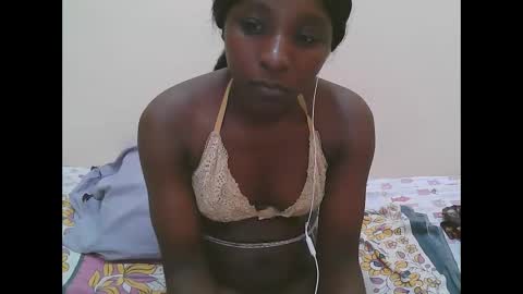 pretty online show from February 7, 2:53 pm