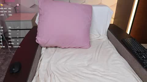 Pretty Marta online show from April 14, 12:19 pm