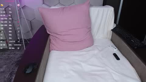 Pretty Marta online show from November 26, 12:57 pm