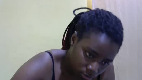 Snapshot of pretty_mishy chatting on September 19, 8:51 am pretty_mishy online show from September 19, 8:51 am