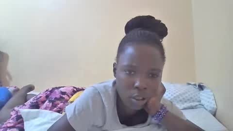pretty_petite_ebony online show from February 17, 4:17 pm