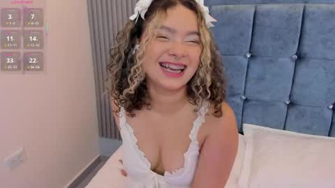 Daisy Flower online show from May 9, 11:11 pm