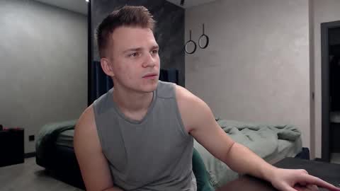 Justin online show from December 3, 5:46 pm