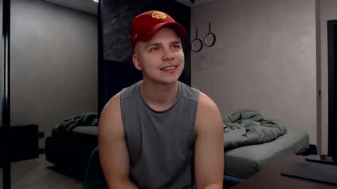 Justin online show from February 25, 6:55 pm