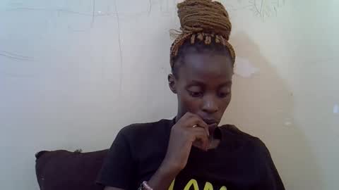 Vee online show from February 24, 10:51 am