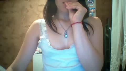 Bella online show from July 17, 9:50 pm