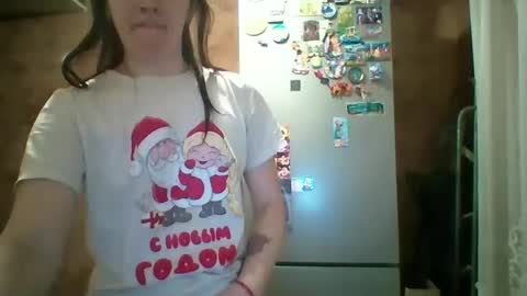 Bella online show from April 4, 8:16 pm