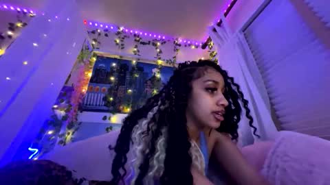 prettyblackgal online show from February 3, 6:33 am