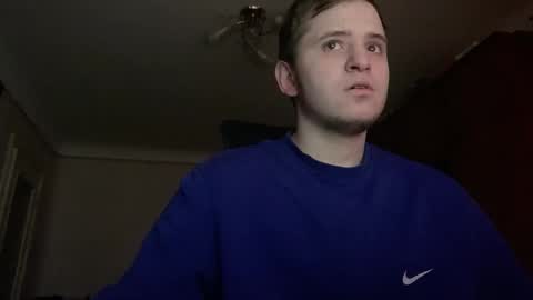 prettyboyhot01 online show from February 7, 9:58 am