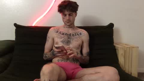 pretty boy online show from November 1, 4:55 am