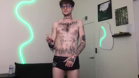 pretty boy online show from December 23, 2:29 am