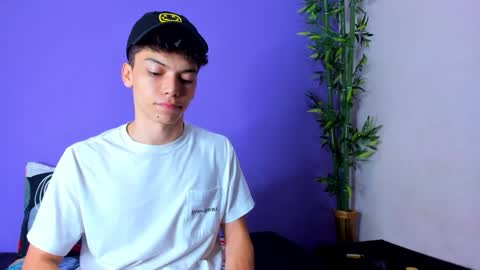 Enzo  Denis online show from January 15, 4:15 am