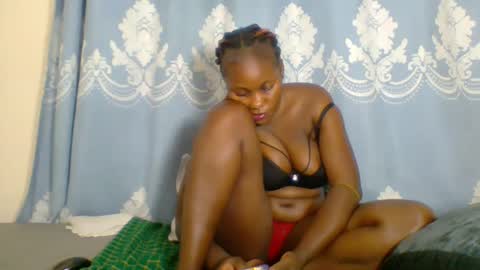 SHANIA online show from October 6, 6:37 pm