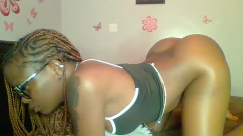 PrettyEla online show from July 12, 12:14 am