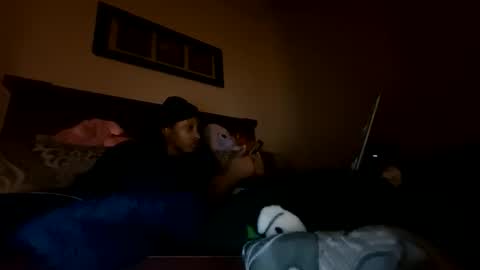 prettyfacefemale online show from February 4, 6:50 am