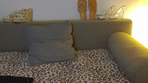 Snapshot of prettyvanessa chatting on February 3, 1:08 pm prettyvanessa online show from February 3, 1:08 pm