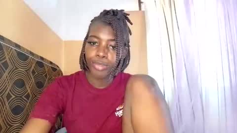 prettyzuzu online show from September 30, 8:36 am