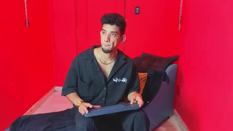 prince_arthur77 online show from March 12, 4:00 pm