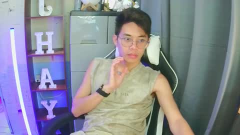 prince_harrison online show from December 15, 9:44 pm