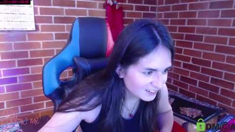 Snapshot of princesa_leia_zathur chatting on February 10, 2:16 pm Leia online show from February 10, 2:16 pm