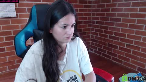 Snapshot of princesa_leia_zathur chatting on September 10, 6:31 pm Leia online show from September 10, 6:31 pm