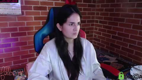 Snapshot of princesa_leia_zathur chatting on February 23, 6:56 pm Leia online show from February 23, 6:56 pm