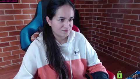 Snapshot of princesa_leia_zathur chatting on October 20, 3:06 pm Leia online show from October 20, 3:06 pm