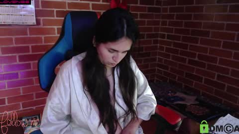 Snapshot of princesa_leia_zathur chatting on February 23, 3:51 pm Leia online show from February 23, 3:51 pm