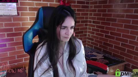 Snapshot of princesa_leia_zathur chatting on February 18, 4:03 pm Leia online show from February 18, 4:03 pm