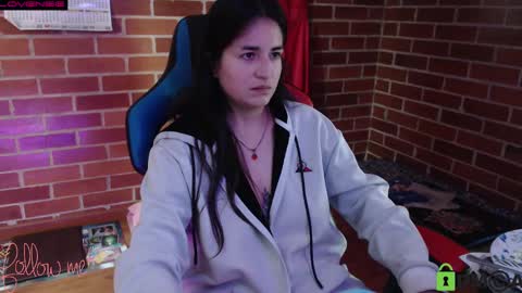Snapshot of princesa_leia_zathur chatting on February 25, 1:21 pm Leia online show from February 25, 1:21 pm