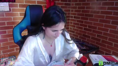 Snapshot of princesa_leia_zathur chatting on March 7, 7:16 pm Leia online show from March 7, 7:16 pm