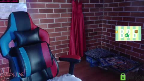 Snapshot of princesa_leia_zathur chatting on March 12, 1:30 pm Leia online show from March 12, 1:30 pm