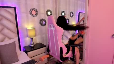 princesagabby online show from February 17, 4:50 pm