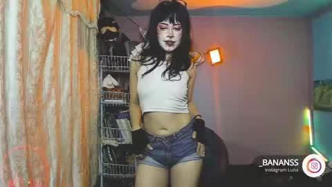 Snapshot of princesita_valija chatting on October 18, 5:11 am Beth online show from October 18, 5:11 am