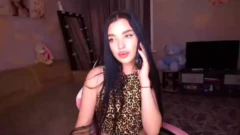 princessamira1 online show from September 23, 2:11 pm