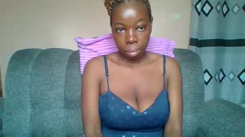 princessg63 online show from October 31, 6:25 am