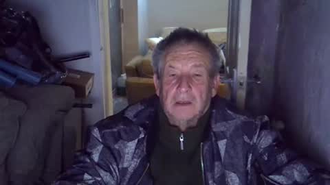 projectorepson online show from November 2, 9:15 pm