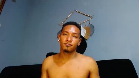 Snapshot of prometo23cm chatting on January 23, 12:41 pm Grande y Gruesa online show from January 23, 12:41 pm