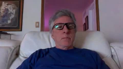 proud_patriot online show from April 25, 2:36 am