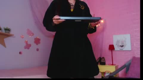 Adris  Juan online show from May 26, 4:51 am