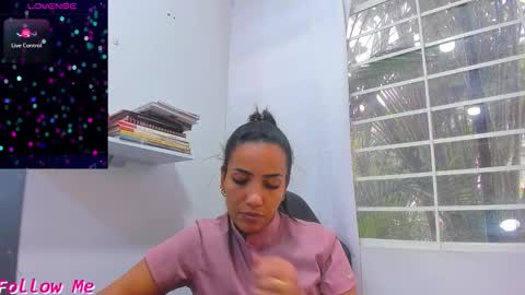 Snapshot of psique_naughty2 chatting on October 3, 6:49 pm psique_naughty2 online show from October 3, 6:49 pm