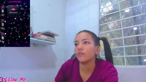 Snapshot of psique_naughty2 chatting on October 17, 5:50 pm psique_naughty2 online show from October 17, 5:50 pm